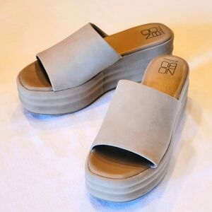 No Boundaries Platform Wedge Slide Sandal, Sand Nude Tan, Like New 8